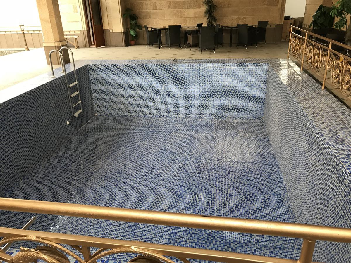 Saltanat Hotel Taldikorgan Kültér fotó